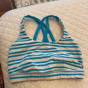 Lululemon energy bra size 6